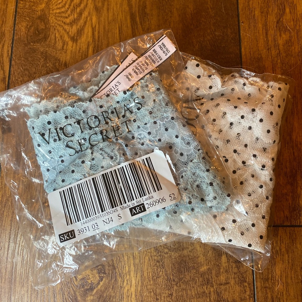 NWT Victoria Secret Underwear Lace Polkadot